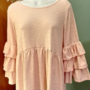 Women's soft pink, XL top.